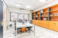 Sala de reuniones equipada en alquiler en Madrid Arturo Soria